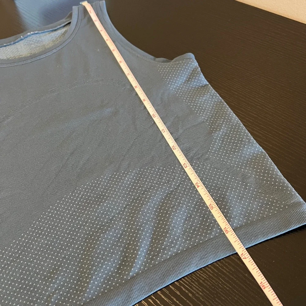 Lululemon Swiftly Tech High-Neck Tank Top 2.0 Race Length Blue Slate Size 2